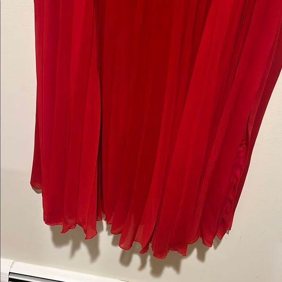 Bebe Red Maxi A-Line Skirt Pleated size Small - Picture 3 of 7